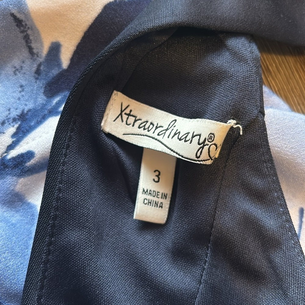 #0036 Xtraordinary‎ blue dress with flowers, size 3 - Picture 3 of 3